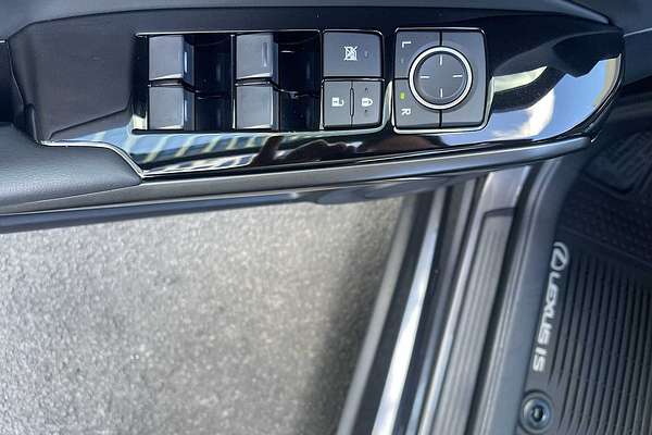 2022 Lexus IS