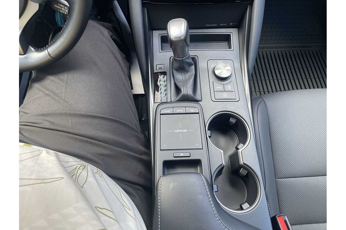 2022 Lexus IS