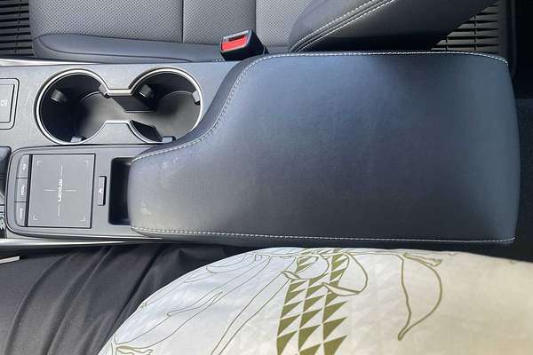 2022 Lexus IS