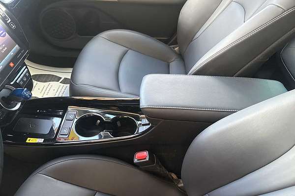 2020 Toyota Prius Limited