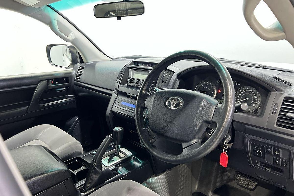 2017 Toyota Landcruiser GX VDJ200R