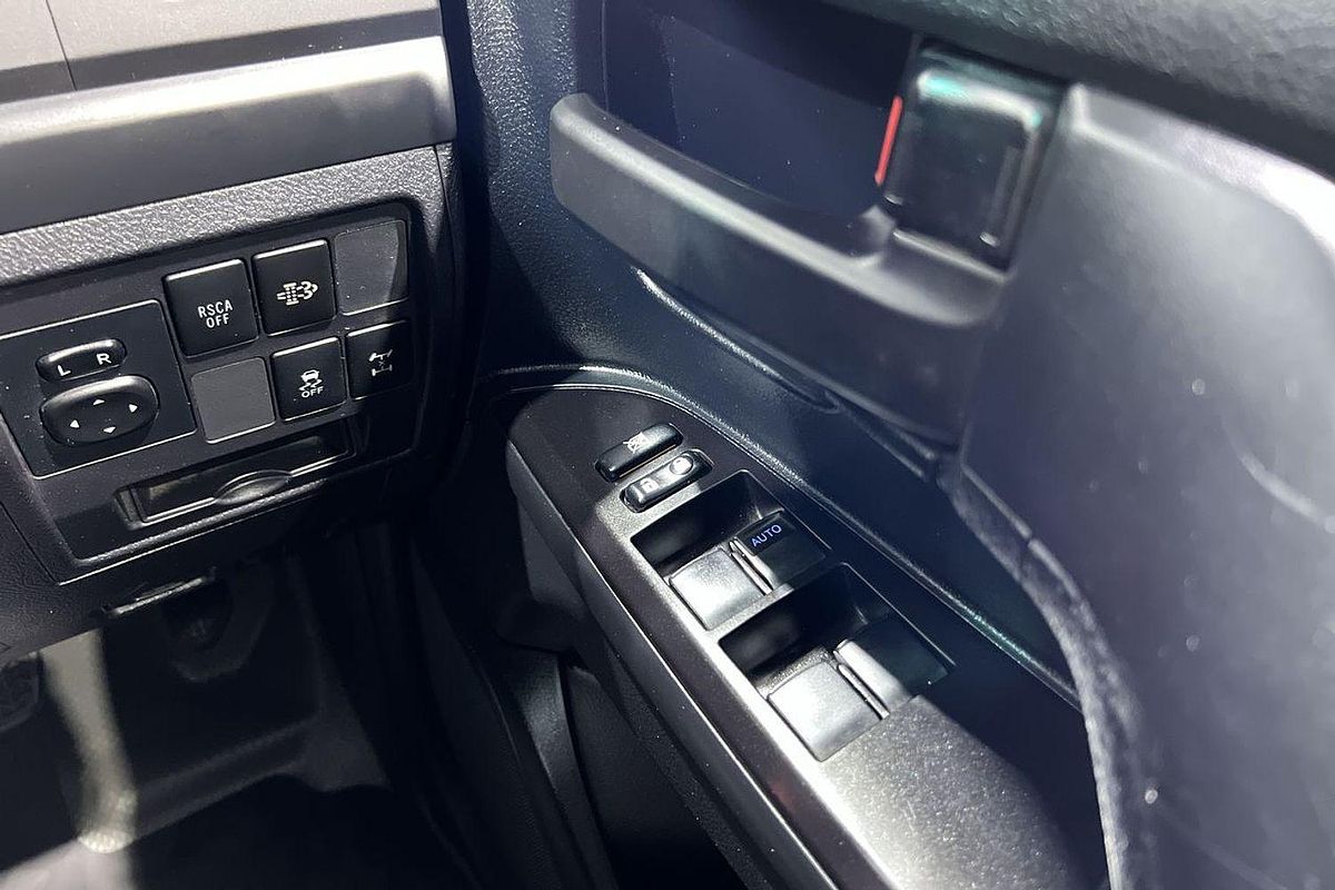 2017 Toyota Landcruiser GX VDJ200R