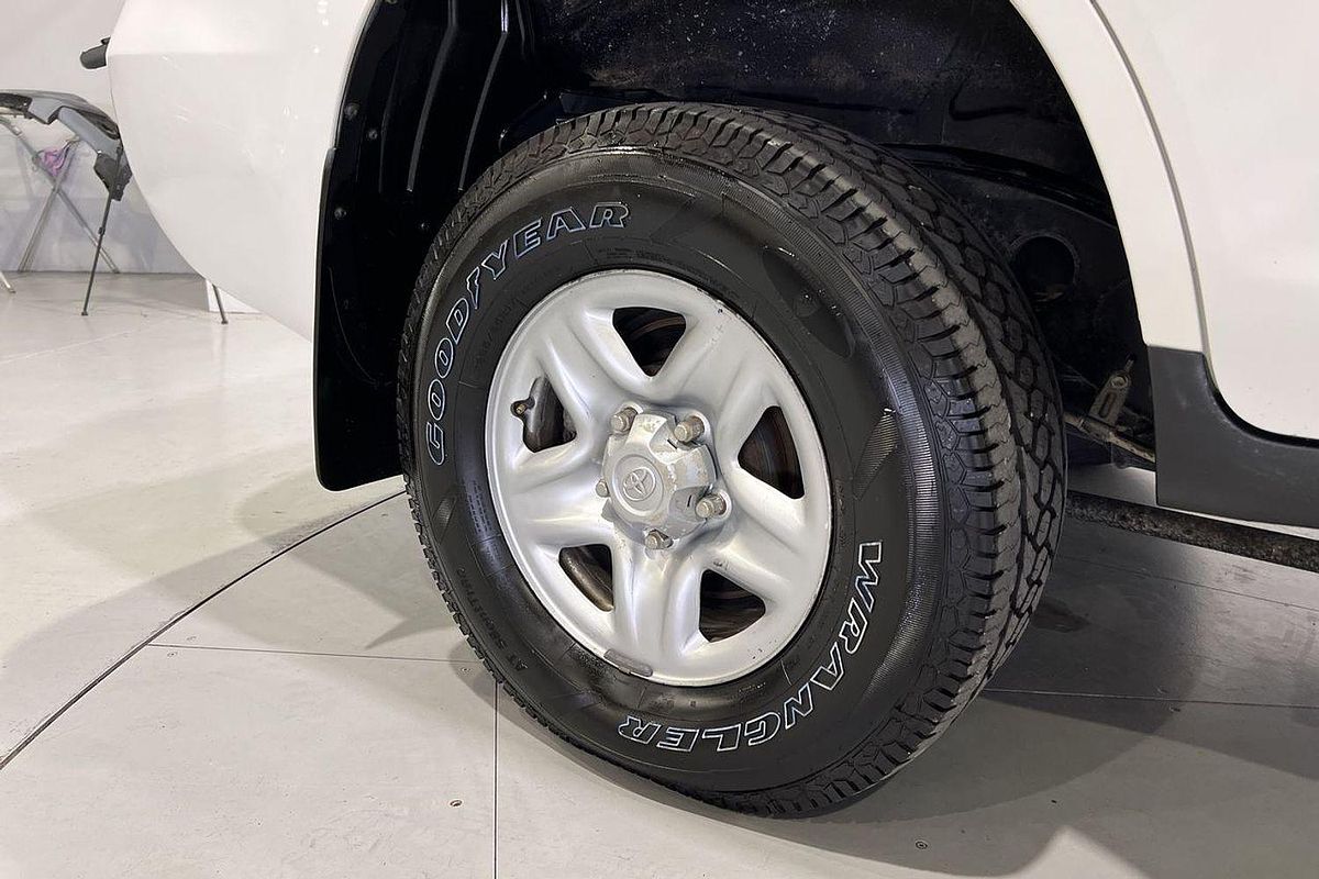 2017 Toyota Landcruiser GX VDJ200R