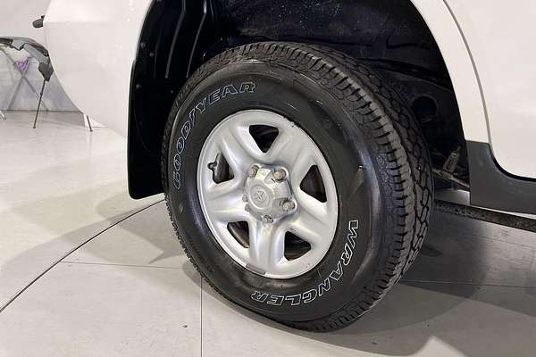 2017 Toyota Landcruiser GX VDJ200R