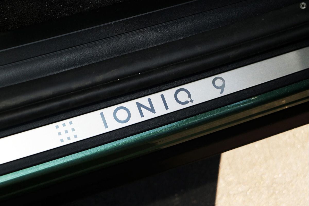 2025 Hyundai IONIQ 9 Calligraphy ME.V1