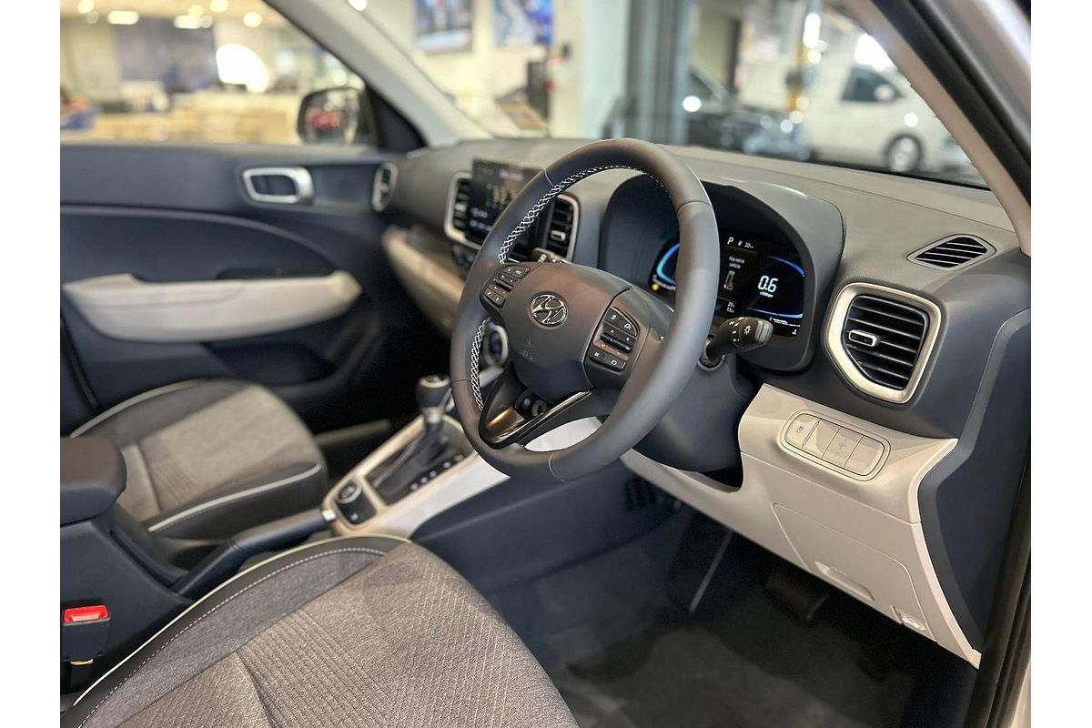 2025 Hyundai Venue Elite QX.V5