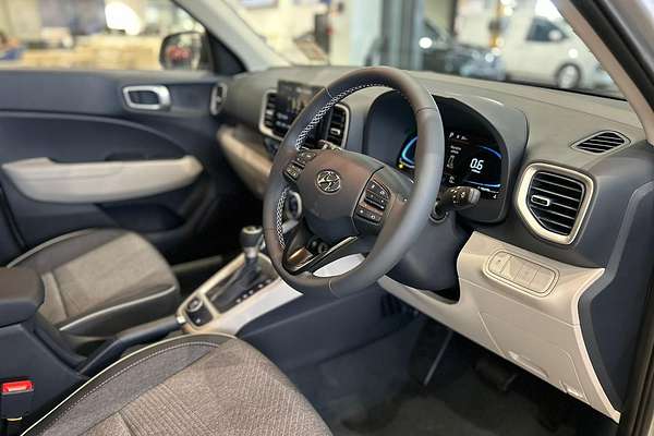 2025 Hyundai Venue Elite QX.V5