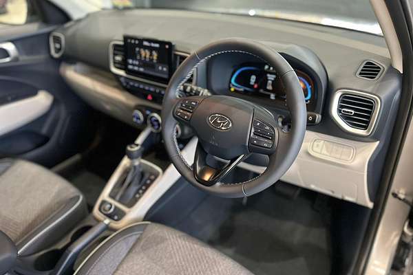 2025 Hyundai Venue Elite QX.V5