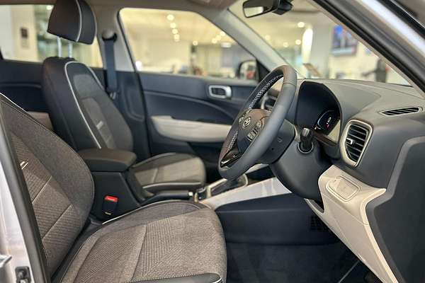 2025 Hyundai Venue Elite QX.V5