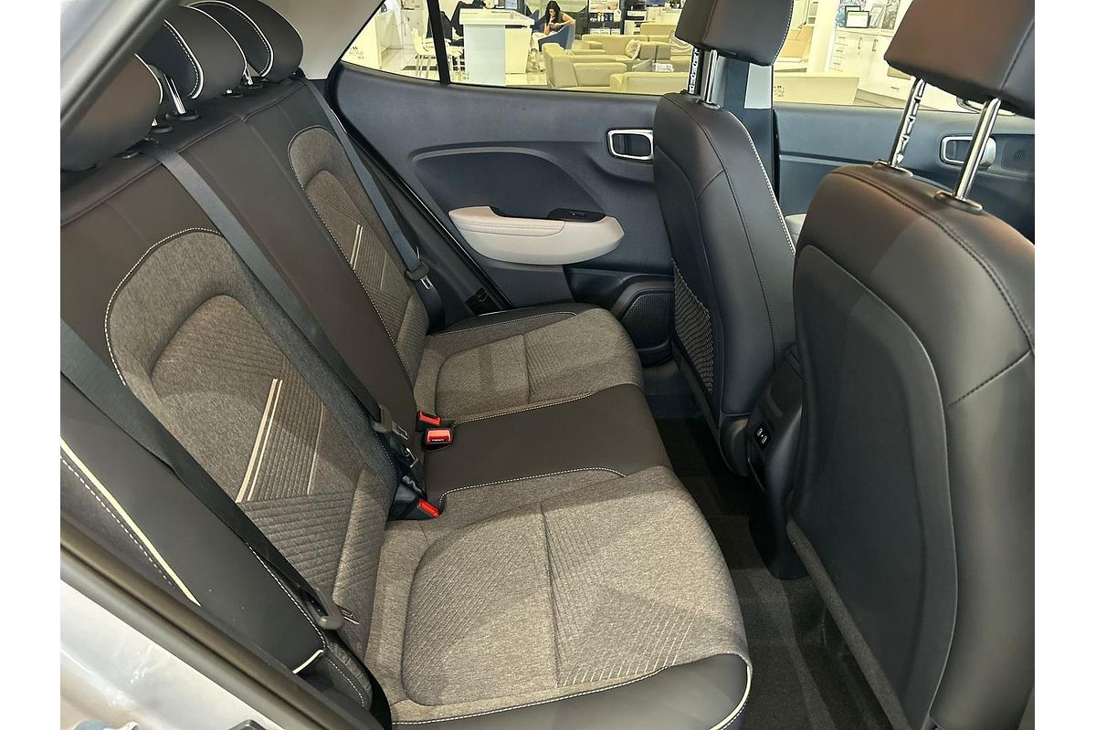 2025 Hyundai Venue Elite QX.V5