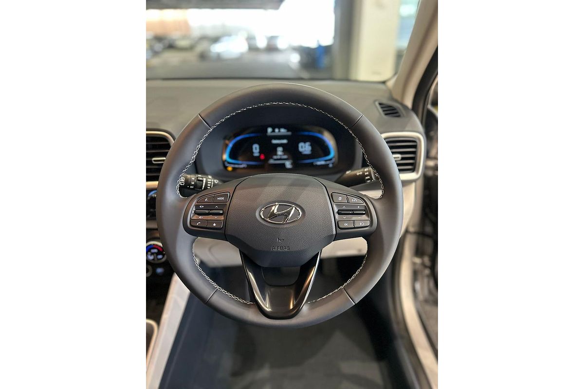 2025 Hyundai Venue Elite QX.V5
