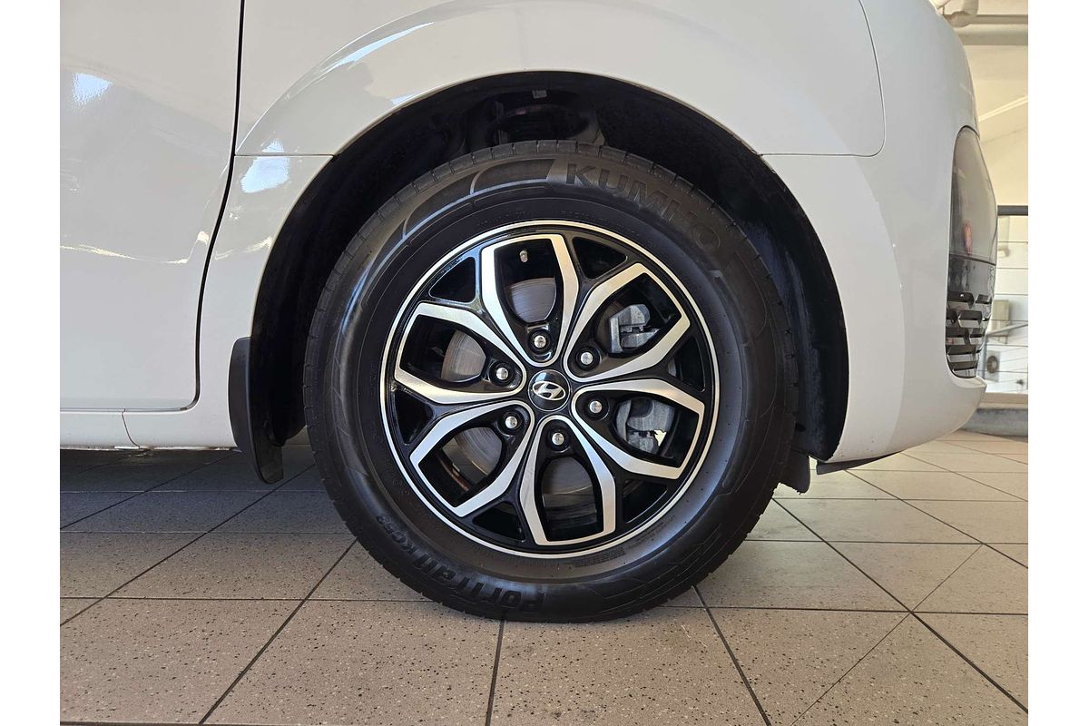 STARIA US4.V2 MY23 LOAD 2S 2.2D TWIN SWING 2.2L DT4 TURBO CDI 8 SP AUTOMATIC SEQUENTIAL 5D VAN 