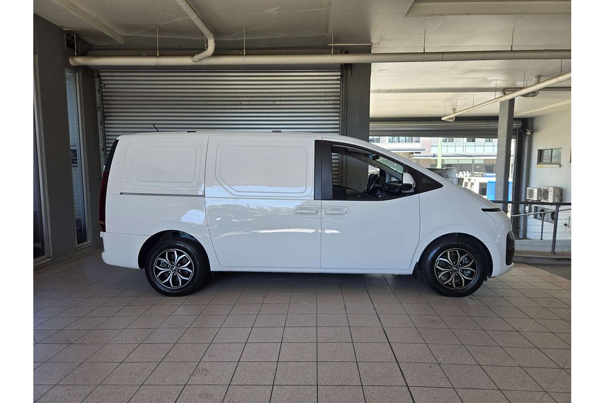 STARIA US4.V2 MY23 LOAD 2S 2.2D TWIN SWING 2.2L DT4 TURBO CDI 8 SP AUTOMATIC SEQUENTIAL 5D VAN 