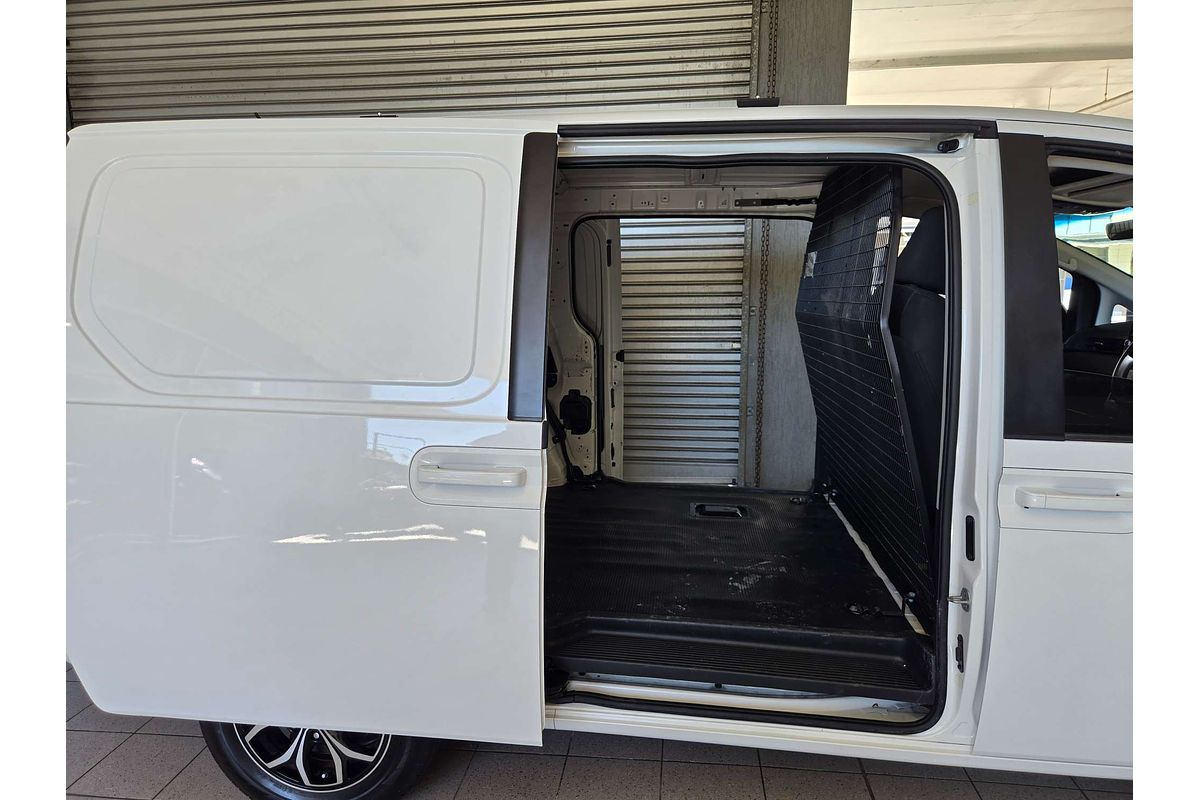 STARIA US4.V2 MY23 LOAD 2S 2.2D TWIN SWING 2.2L DT4 TURBO CDI 8 SP AUTOMATIC SEQUENTIAL 5D VAN 