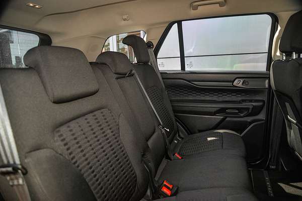 2022 Ford Everest Ambiente 2.0L