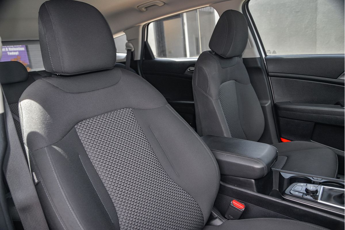 2023 Kia Sportage S NQ5