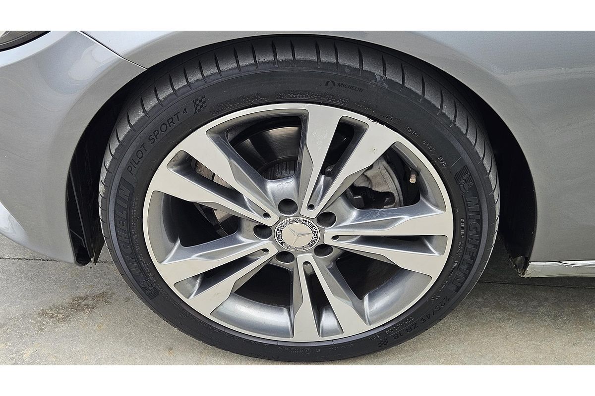 2015 Mercedes-Benz C-Class C200 W205