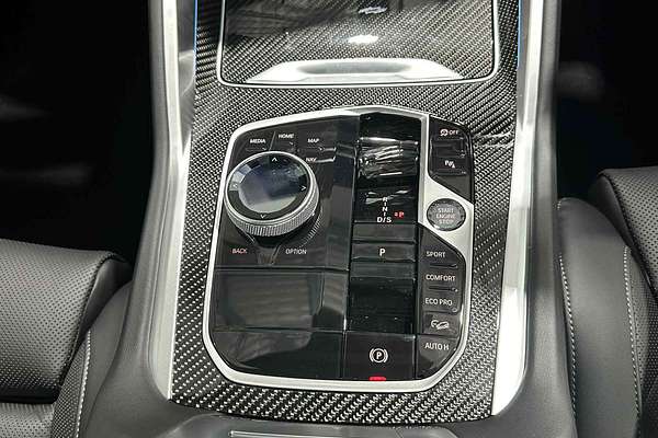 2025 BMW X6 xDrive40i M Sport G06 LCI