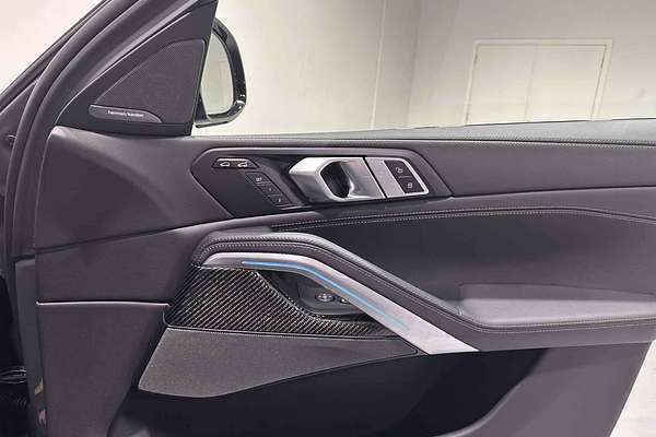 2025 BMW X6 xDrive40i M Sport G06 LCI