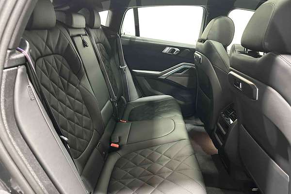 2025 BMW X6 xDrive40i M Sport G06 LCI