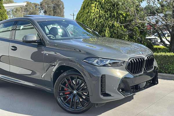 2025 BMW X6 xDrive40i M Sport G06 LCI