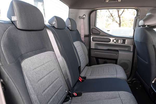 2025 Kia Tasman SX TK 4X4