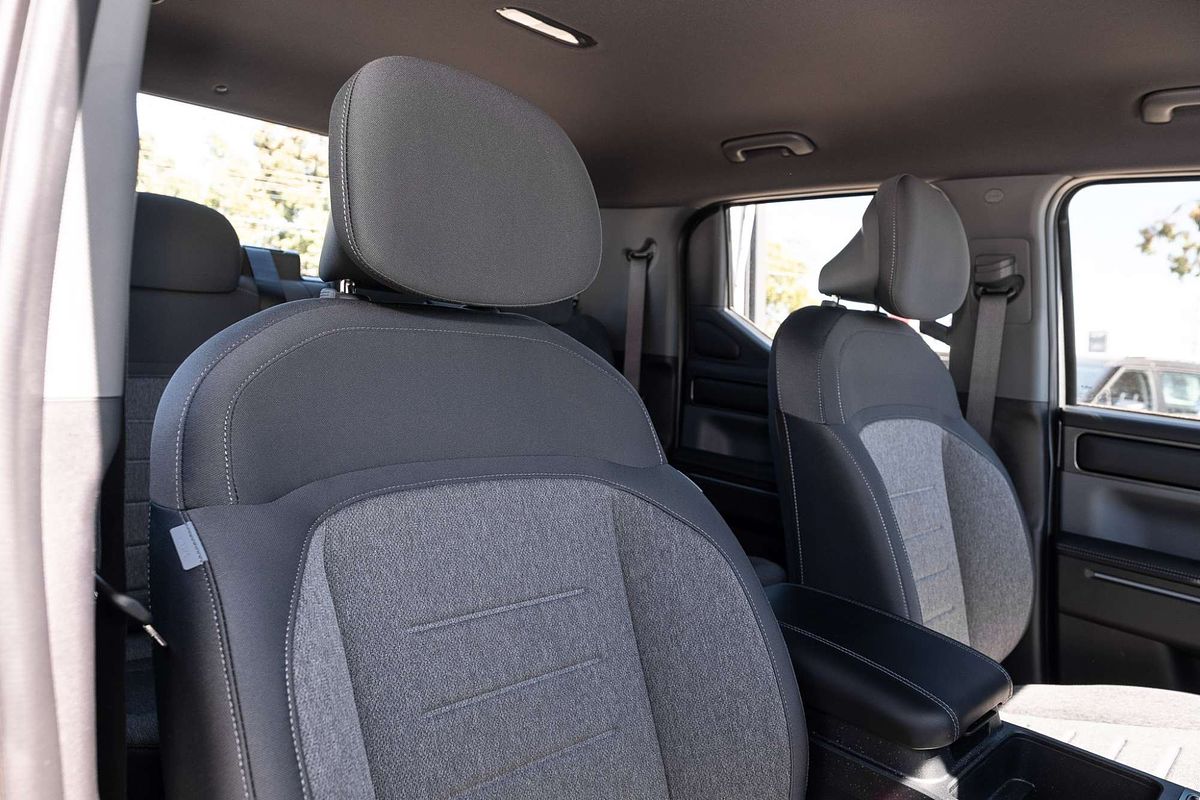 2025 Kia Tasman SX TK 4X4