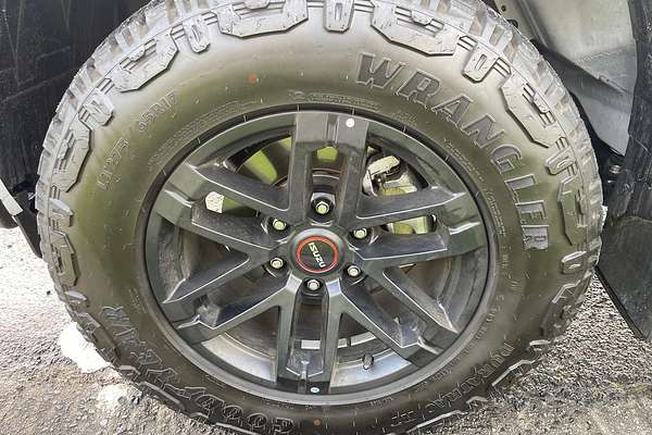 2025 Isuzu D-MAX BLADE 4X4