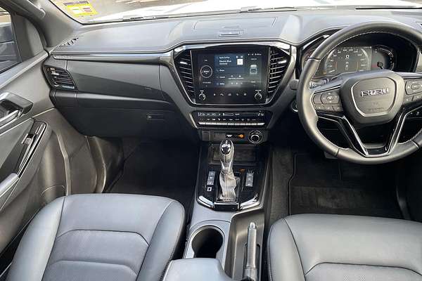 2025 Isuzu D-MAX BLADE 4X4