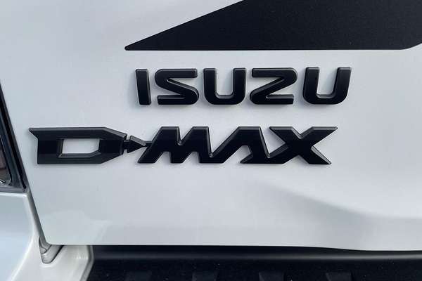 2025 Isuzu D-MAX BLADE 4X4