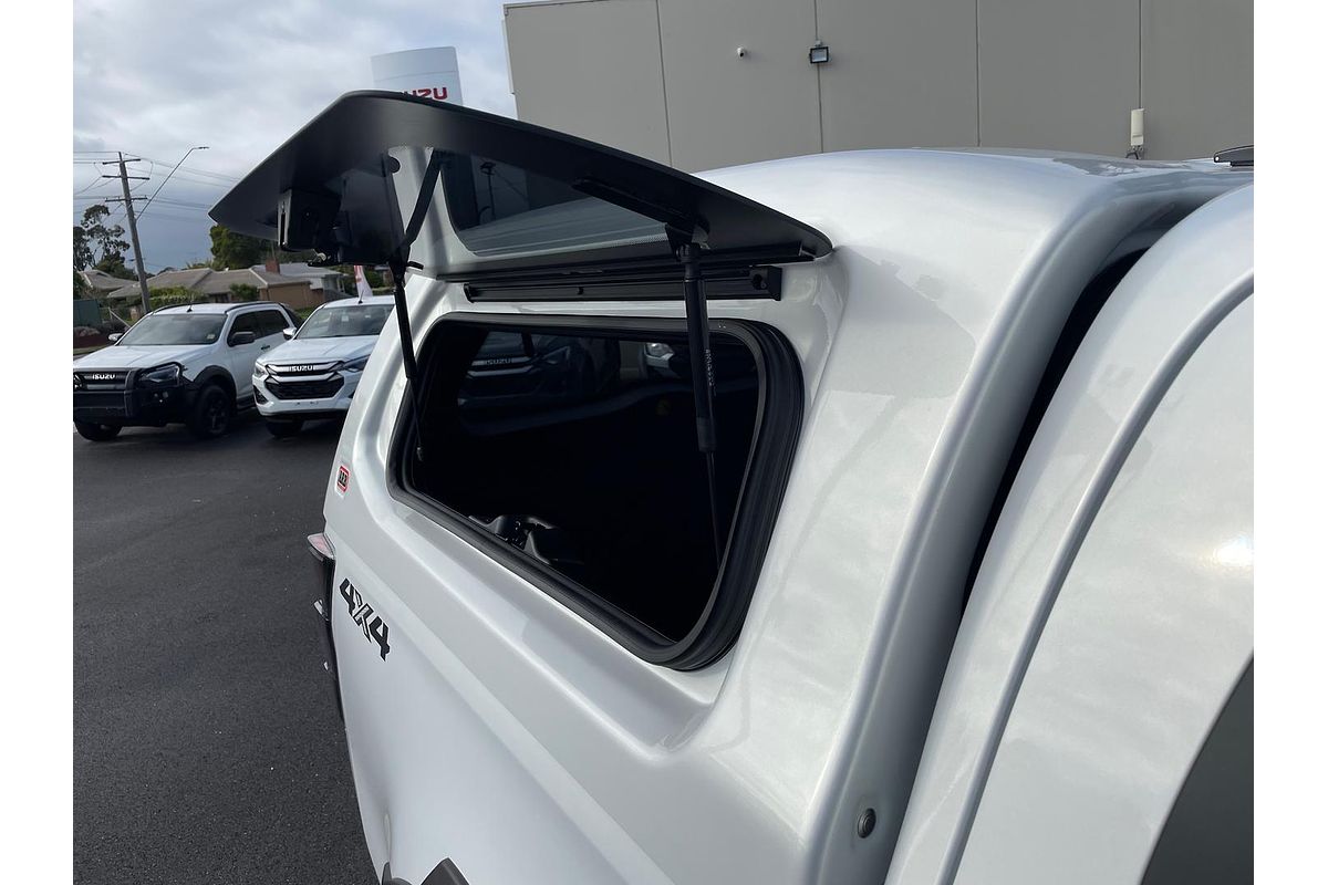 2025 Isuzu D-MAX BLADE 4X4