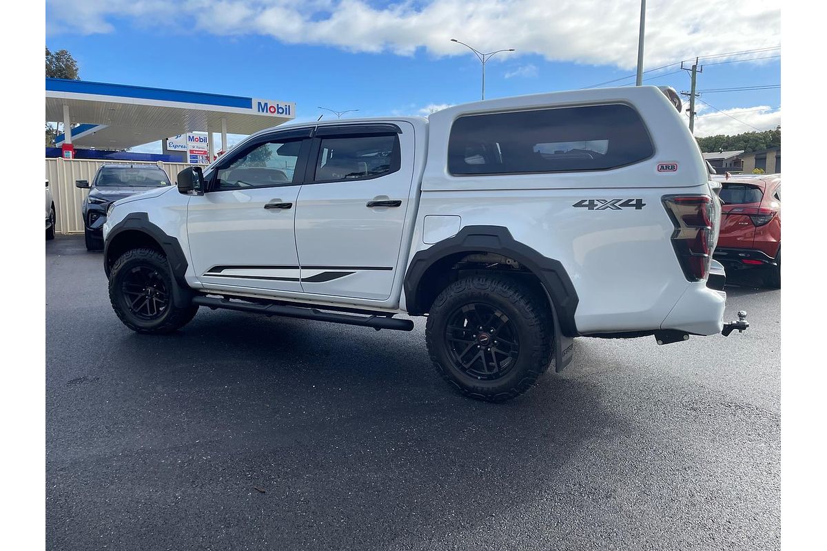 2025 Isuzu D-MAX BLADE 4X4