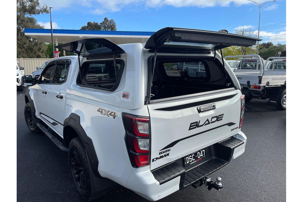 2025 Isuzu D-MAX BLADE 4X4