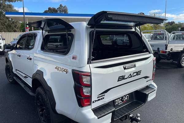2025 Isuzu D-MAX BLADE 4X4