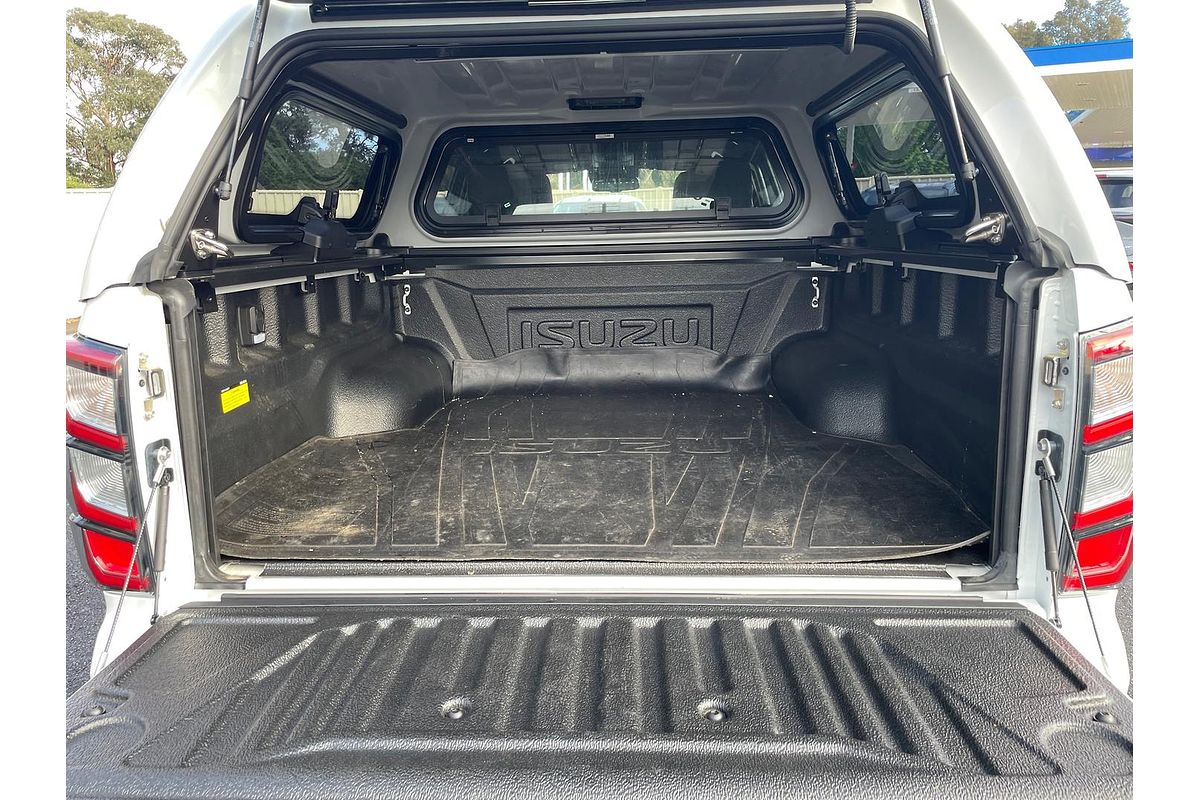 2025 Isuzu D-MAX BLADE 4X4