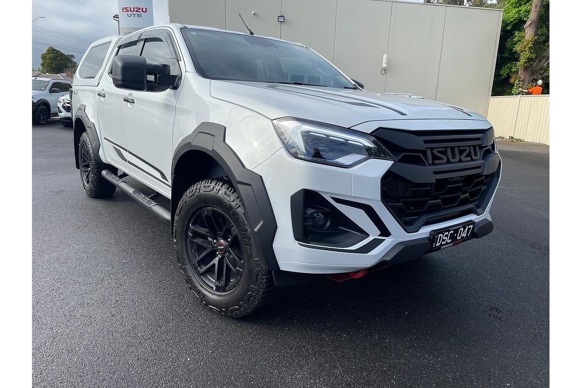 2025 Isuzu D-MAX BLADE 4X4