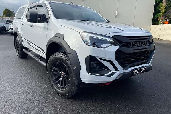 2025 Isuzu D-MAX BLADE 4X4