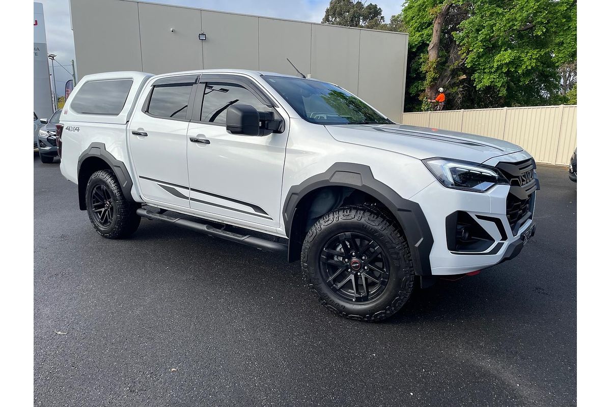 2025 Isuzu D-MAX BLADE 4X4