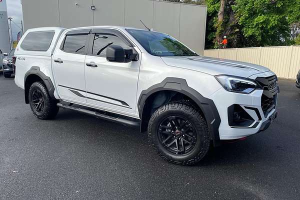 2025 Isuzu D-MAX BLADE 4X4