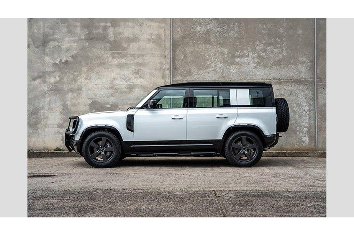 2025 Land Rover Defender 110 D350 X-Dynamic SE L663