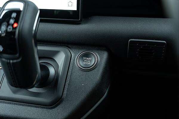 2025 Land Rover Defender 110 D350 X-Dynamic SE L663