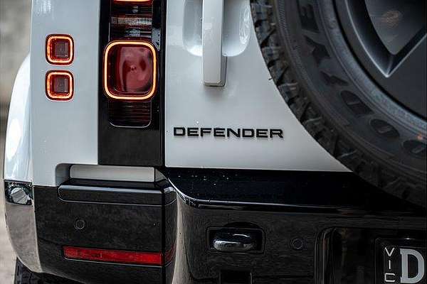 2025 Land Rover Defender 110 D350 X-Dynamic SE L663