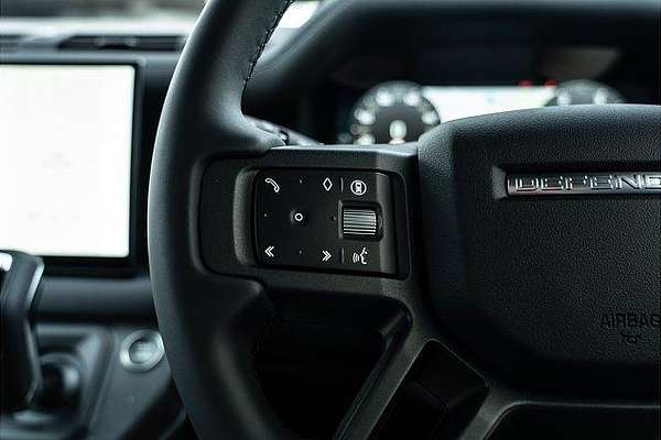 2025 Land Rover Defender 110 D350 X-Dynamic SE L663