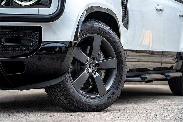 2025 Land Rover Defender 110 D350 X-Dynamic SE L663