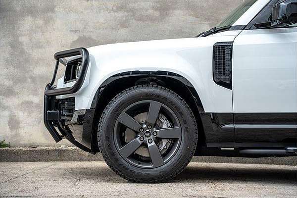 2025 Land Rover Defender 110 D350 X-Dynamic SE L663