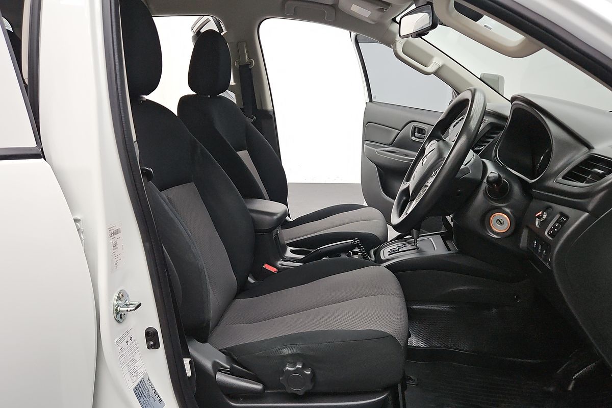 2019 Mitsubishi Triton GLX ADAS MR 4X4