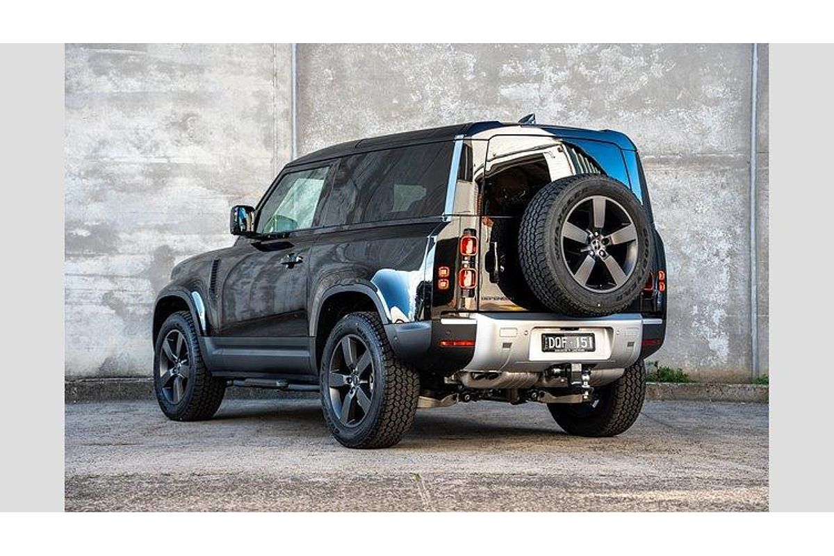 2025 Land Rover Defender 90 D250 S L663