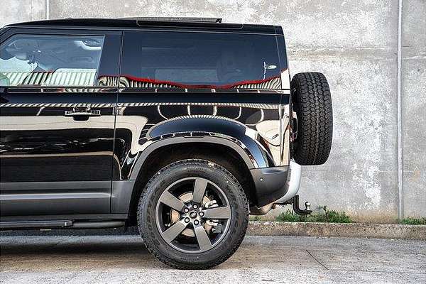 2025 Land Rover Defender 90 D250 S L663
