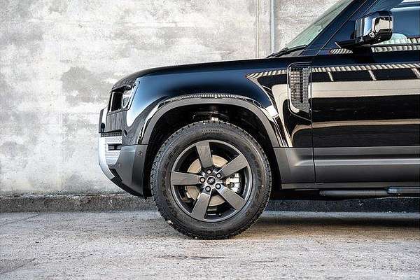 2025 Land Rover Defender 90 D250 S L663