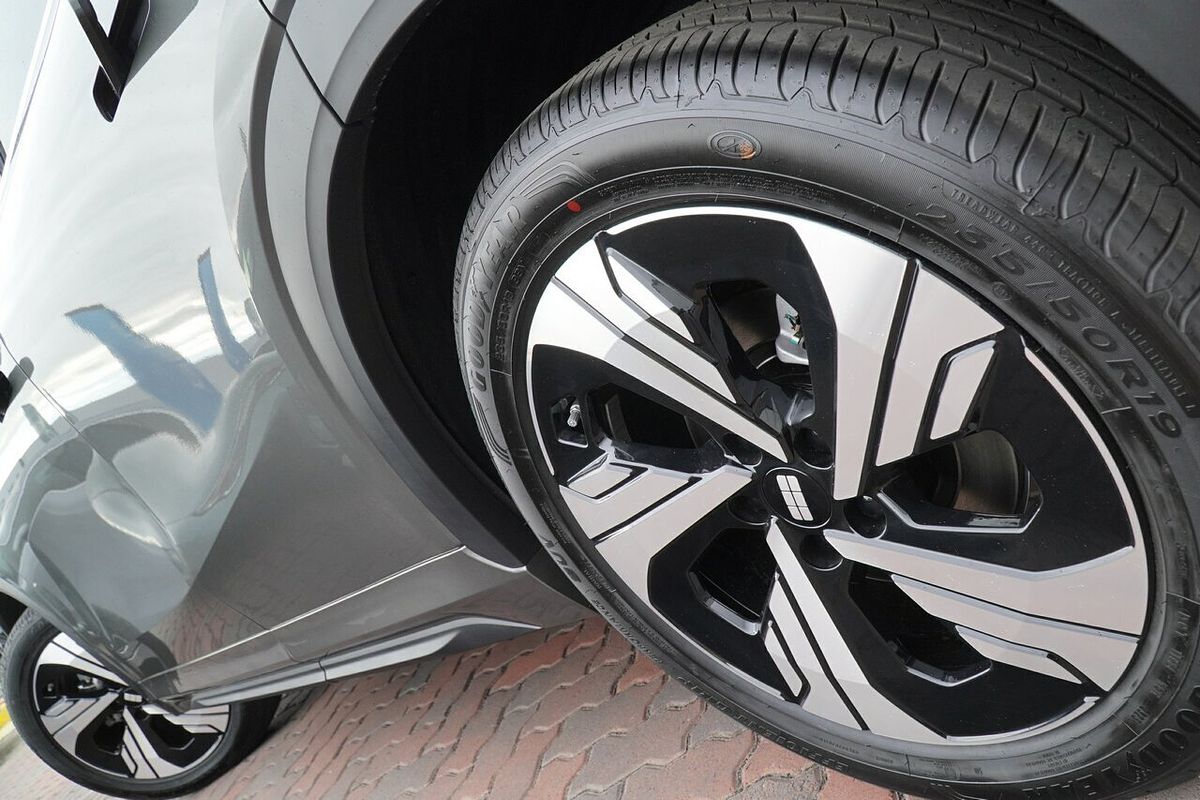 2025 Geely EX5 Inspire E245